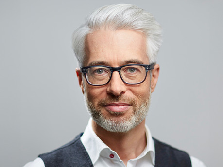 Photograph of Prof. Dr. Harald Sack