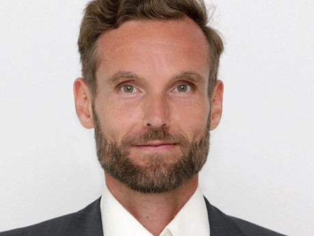 Portrait - Stefan Dietze